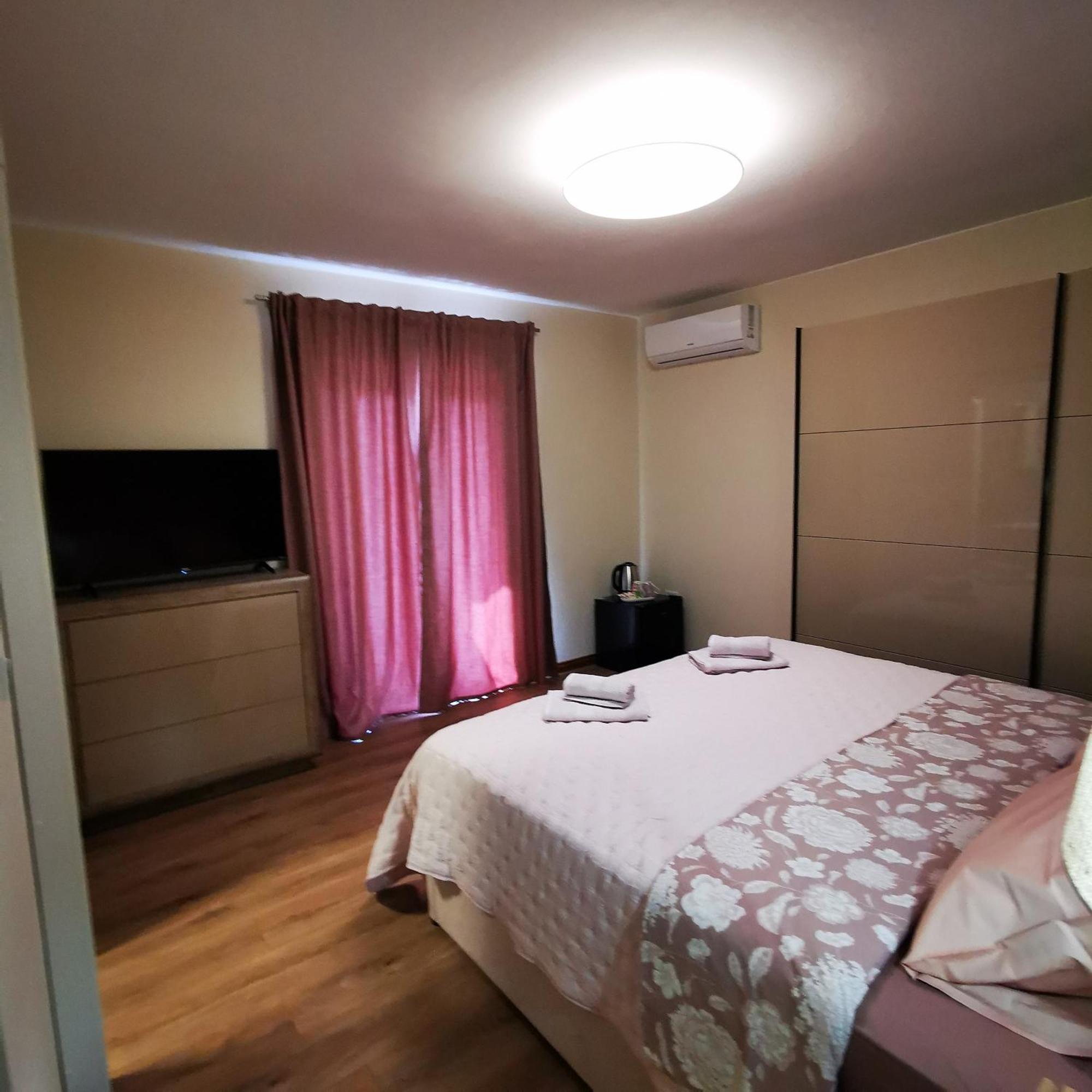 Casa Blanca Apartment Умаг Екстериор снимка